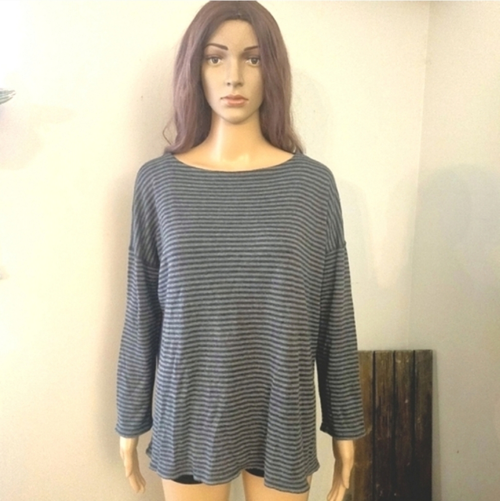 Eileen Fisher top Medium Gray and Black Stripes Long Sleeves Scoop Neck